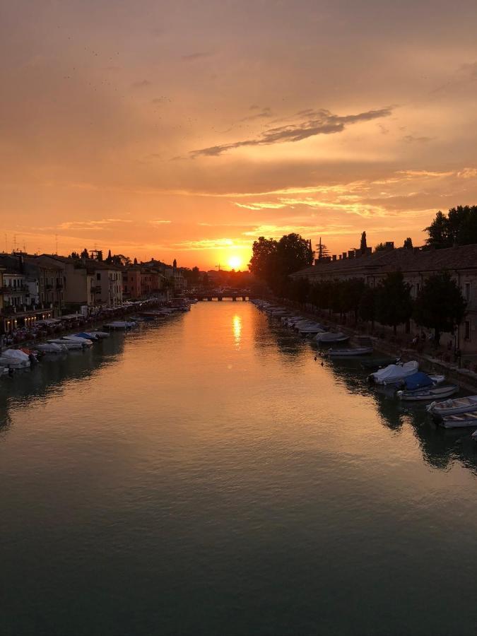 Casa Porto Vecchio Hotel Peschiera del Garda Buitenkant foto