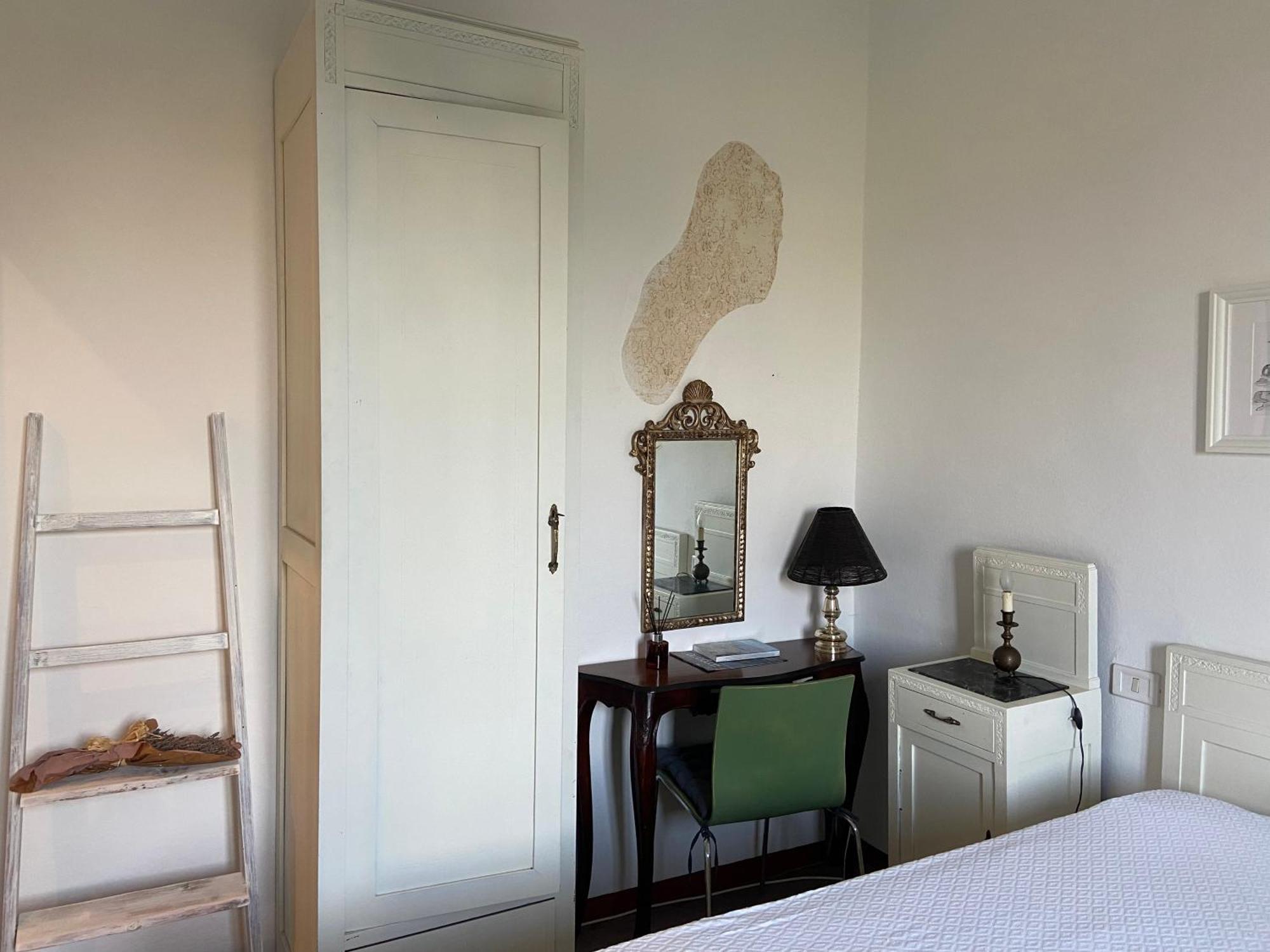 Casa Porto Vecchio Hotel Peschiera del Garda Buitenkant foto